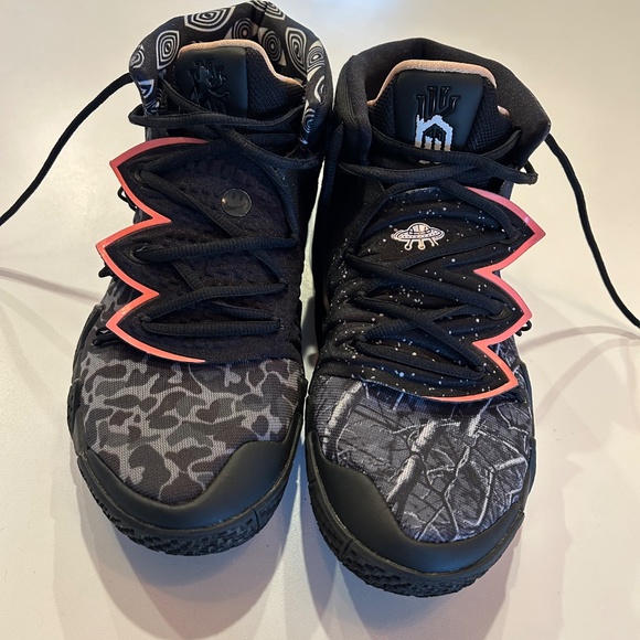 2020 Nike Kyrie Hybrid S2 EP “What the” main image 4